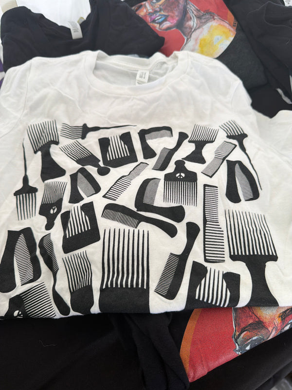 Afro pic tshirt womens
